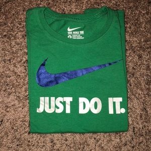 nike tee